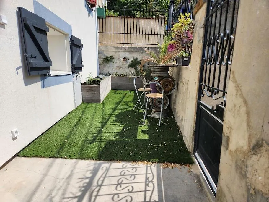 Bas De Villa Marseille 0*,  France
