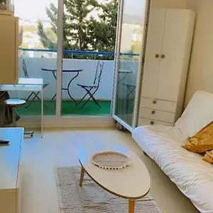 Joli A 14-eme Appartement